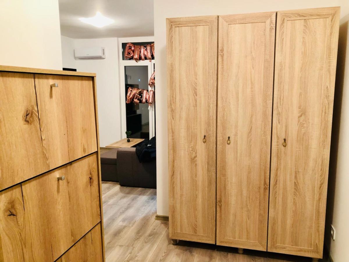 New And Modern Apartment Near Center At Vivalia Grand Temesvár Kültér fotó
